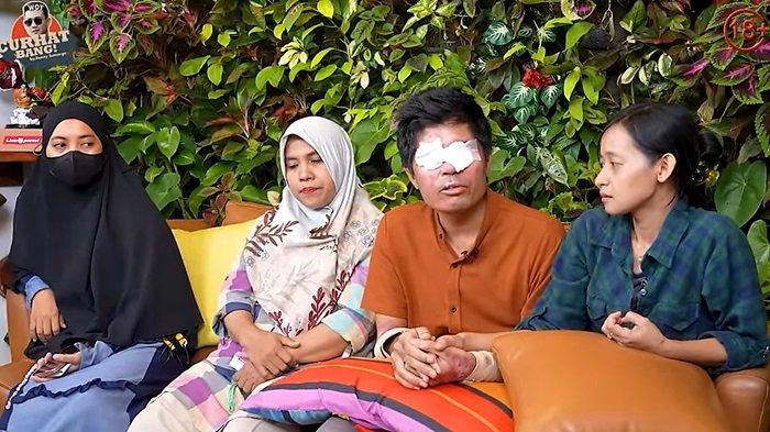 Agus dan keliuarga ketika memberikan klarifikasi di podcast Denny Sumargo di kanal Youtubenya Curhat bang Denny Sumargo