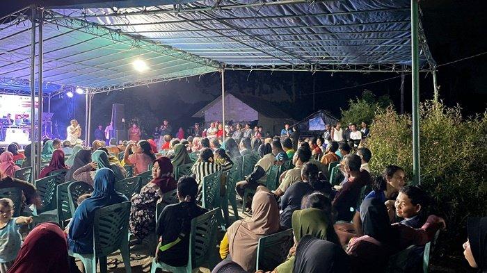 H Mulkan-Ramadian Kampanye di Dusun Puntik Desa Mapur Kecamatan Riausilip Kabupaten Bangka Kamis (14/11/2024).