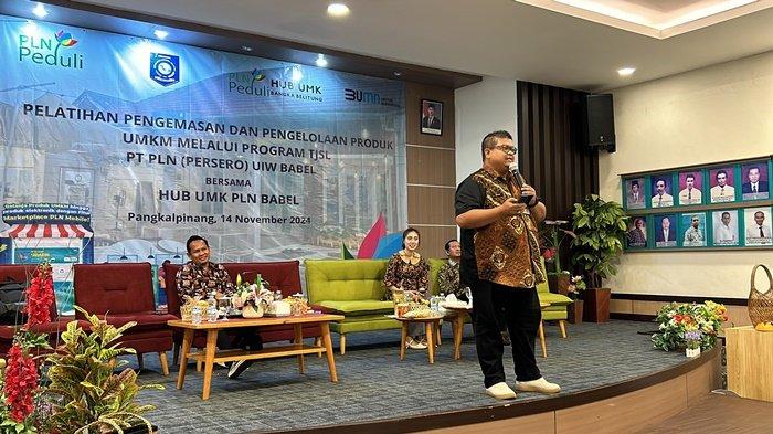 Zaldy, S.T., M.T. Dari Rumah Promosi dan Kemasan Dinas Perindustrian dan perdagangan Provinsi Kepulauan Bangka Belitung menjadi narasumber dalam pelatihan pengemasan dan pengelolaan produk umkm program TJSL HUB UMK PLN Babel