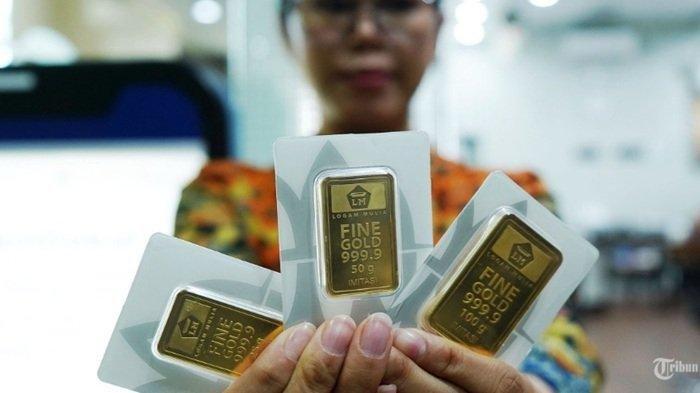 ANTAM DI ATAS RP 2 JUTA - Harga emas batangan 24 karat di Pegadaian kembali mengalami penurunan pada Sabtu (10/5/2025). Meski demikian, harga emas Antam masih berada di atas Rp 2 juta per gram.