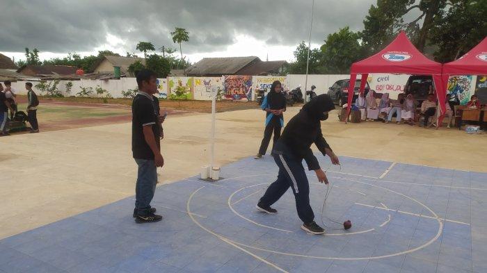 Peserta lomba gasing