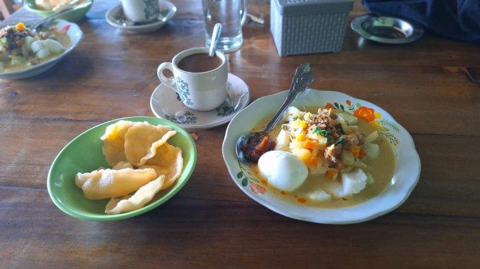 Lontong sayur Warkop Ben'z