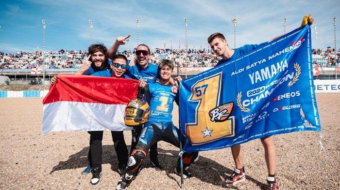 Aldi Satya Mahendra “Garuda Muda Indonesia”, menyentuh garis finis seri pamungkas di World Supersport 300 (WorldSSP300) yang berlangsung di sirkuit Jerez Spanyol, Minggu 20 Oktober 2024.