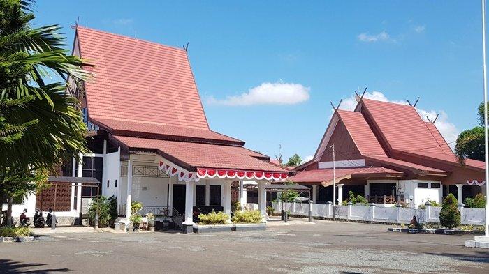 Gedung DPRD Kabupaten Tanah Laut (Tala) di Jalan A Syairani, Kota Pelaihari.