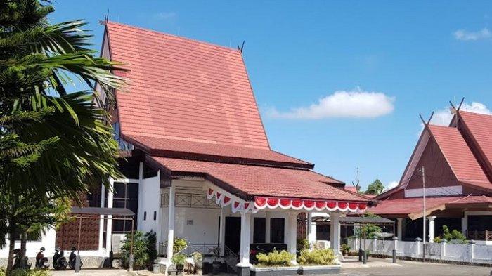 Gedung DPRD Tanahlaut di Jalan A Syaraini, Pelaihari.