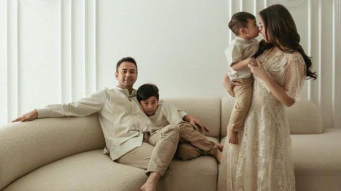 Potret keluarga Raffi Ahmad dan Nagita Slavina.