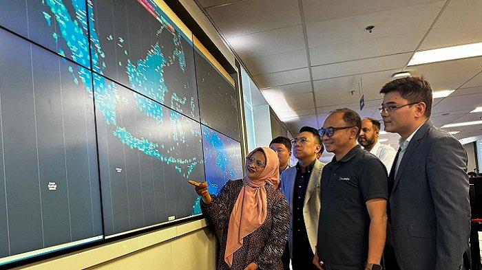 PT XL Axiata Tbk (XL Axiata) kolaborasi bersama Huawei Indonesia dalam pengembangan otomomasi jaringan.
melalui kemitraan ini, XL Axiata telah berhasil mencapai AOMM Level 3.0.