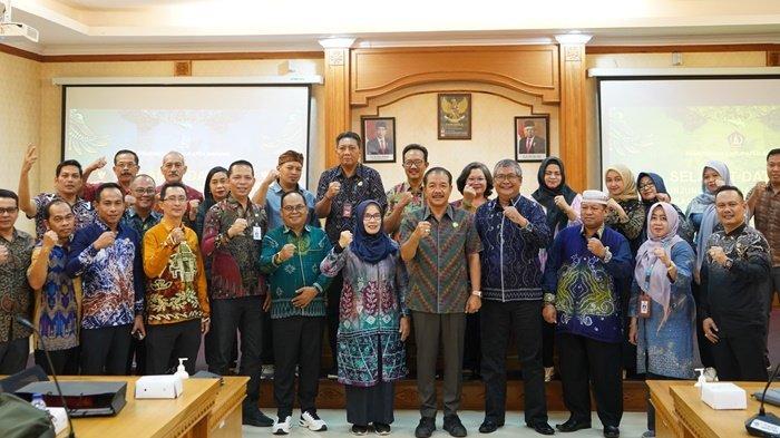 Pemerintah Kabupaten Tanahbumbu  melakukan kaji tiru terkait penyelenggaraan Mal Pelayanan Publik (MPP) ke Kabupaten Badung, Provinsi Bali.