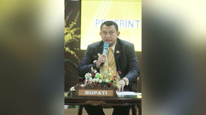 Penjabat (Pj) Bupati Hulu Sungai Selatan, H Hermasnyah, mempimpin Rakor SKPD Pemkab HSS, Kamis (21/9/2023).