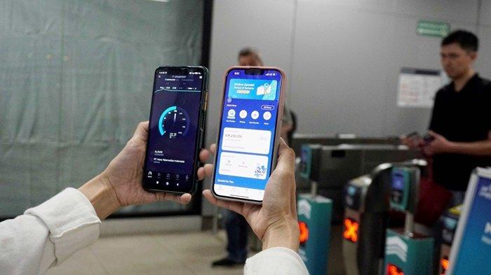 Sejak pertengahan Agustus 2023, pelanggan telah bisa mengakses jaringan XL Axiata saat berada di bawah tanah, baik di setiap stasiun maupun sepanjang jalur MRT Jakarta.