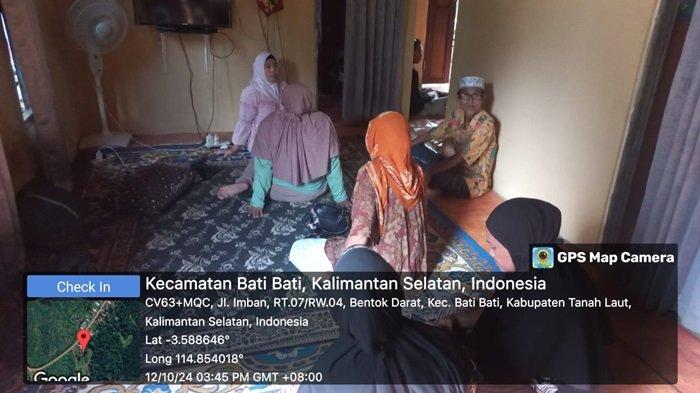 Tim ULM mendatangi ke kediaman orangtua Aditya di Pelaihari, Tanahlaut Kalsel.