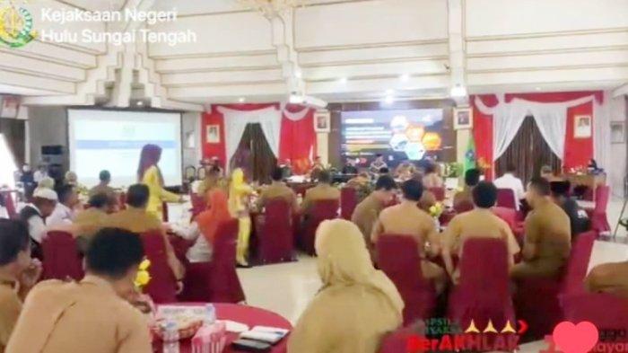 Suasana Workshop Pengelolaan Keuangan dan Pembangunan Desa se-Provinsi Kalimantan Selatan di Kota Kandangan, Senin (24/7/2023).
