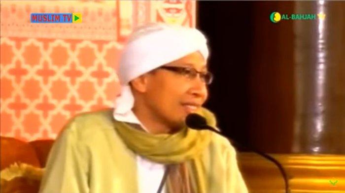 Buya Yahya.