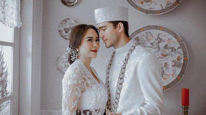 Aura Kasih dan Eryck Amaral