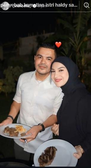 Irish Bella dan Haldy Sabri di acara makan-makan.