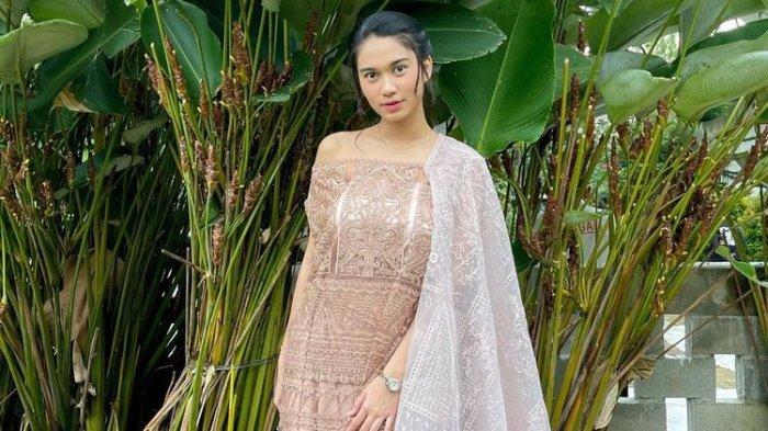 Azizah Salsha, istri pesepakbola Pratama Arhan, melaporkan sejumlah akun media sosial ke Bareskrim Polri.