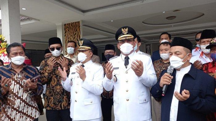 Helldy Agustian dan Sanuji Pentamarta diprediksi bakal pisah ranjang di Pemilihan Kepala Daerah atau Pilkada 2024.