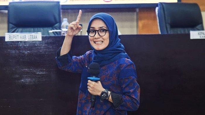 Berikut ini profil dan daftar kekayaan Iti Octavia Jayabaya, politisi perempuan asal Lebak yang mundur dari jabatannya sebagai Bupati Lebak.
