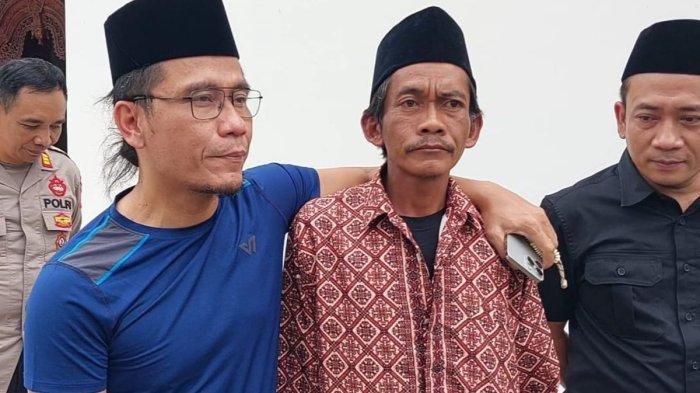 Momen Gus Miftah menemui Sunhaji untuk meminta maaf atas kalimat yang mengolok-olok penjual es teh keliling itu.