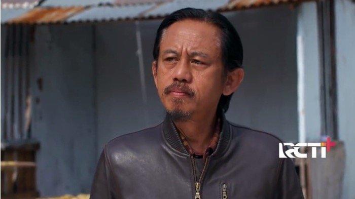 Aktor sekaligus pemeran Kang Mus sinetron Preman Pensiun, Epy Kusnandar harus berurusan dengan polisi.