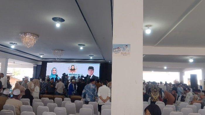 Menteri Desa dan Daerah Tertinggal Yandri Susanto menggelar acara Hari Santri dan Tasyakuran di Pondok Pesantren Bai Mahdi Sholeh Ma'mun, Kabupaten Serang, pada Selasa (22/10/2024).