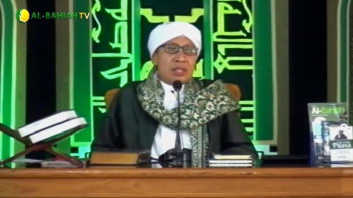 Penceramah, Buya Yahya dalam ceramahnya memberikan doa dan amalan pelunas utang.