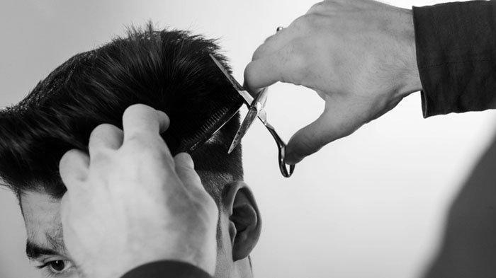 Syarat dan ketentuan potong rambut gratis di HUT Kota Serang ke-16 tahun 2023.