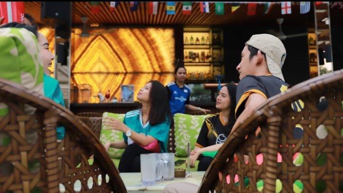 Nobar Euro 2024 di Sixth Sense Poolbar Novotel Tangerang dijamin seru.
