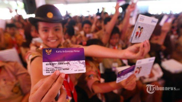 Berapa bulan sekali PIP 2023 cair? Simak jadwal pencairan dan cara cek penerima bantuan Program Indonesia Pintar.