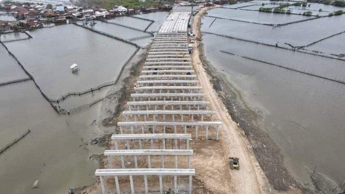 Ilustrasi. Foto udara pembangunan proyek tol Semarang-Demak di ruas Demak, belum lama ini.