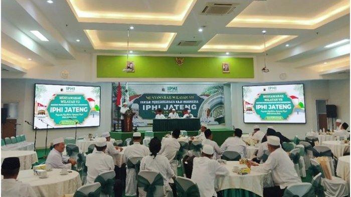 MUSWIL IPHI - IPHI Jateng menggelar Muswil VII di Gedung Kuliah Bersama Kampus Unissula, terpilih sebagai ketua Dr. dr. KH. Masrifan Djamil, MPH., MMR