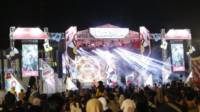 Ndarboy Genk menghibur ribuan warga Banyumas di acara Cooltura.