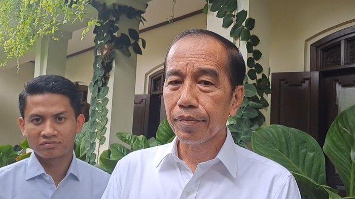 Presiden ke-7 Jokowi, pada Jumat (11/4/2025).