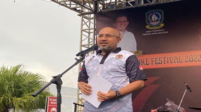 Plt Kepala Dinas Pariwisata Kepri Luki Zaiman Prawira