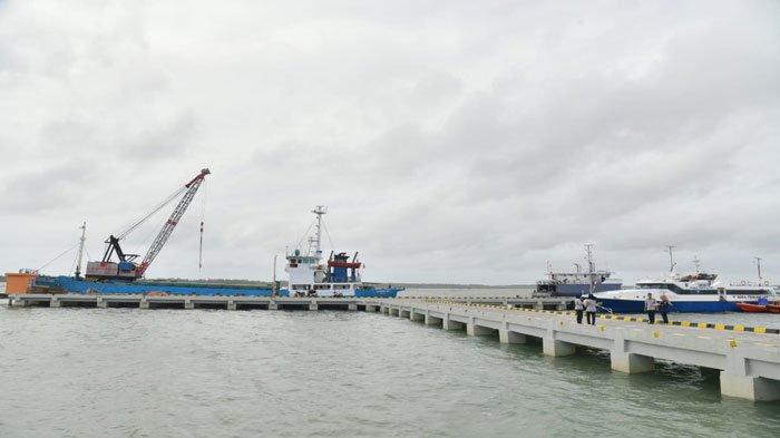 PELABUHAN PENGUMPAN PENAGI NATUNA - Potret Pelabuhan Pengumpan Regional Penagi, Ranai, Kabupaten Natuna, yang diresmikan Gubernur Kepri Ansar Ahmad setelah direnovasi, Rabu (17/1/2024).