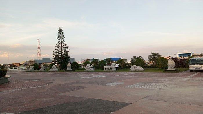 Suasana di Maha Vihara Duta Maitreya Batam