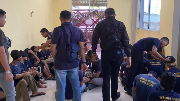 34 warga binaan atau Napi dari Lapas Batam dipindahkan ke Lapas Dabo Lingga