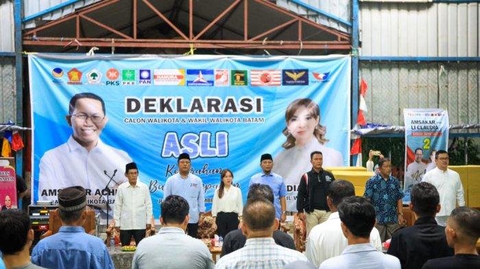 Kampanye terbuka hari ke 2 Pasangan Calon Nomor urut 2 Amsakar Achmad dan Li Claudia Chandra di Kelurahan Bukit Tempayan Batu Aji.