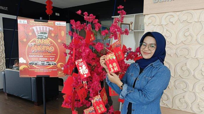 ANGPAO - Agung Toyota Batam Center mengadakan promo Tarik Angpao.