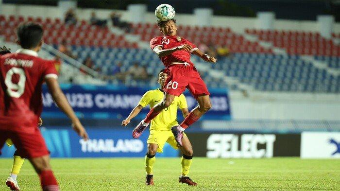 Aksi pemain Timnas U23 Indonesia saat melawan Malaysia u23 pada laga Piala AFF U23 2023, Jumat (18/08/2023)