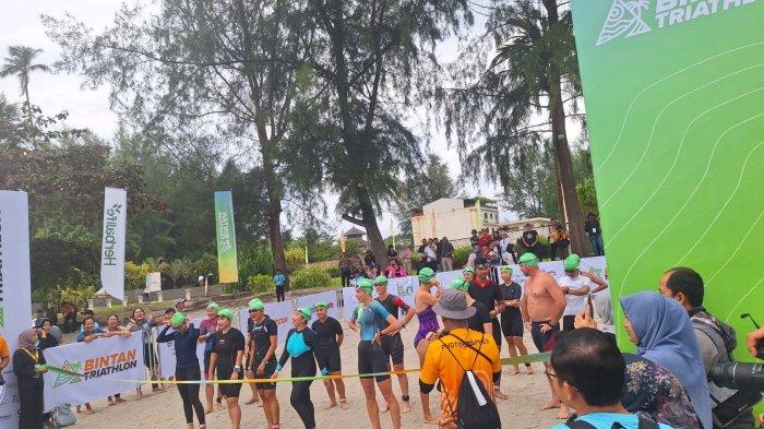 BINTAN TRIATHLON 2024 - Sejumlah peserta Bintan Triathlon 2024 di Kabupaten Bintan, Provinsi Kepulauan Riau (Kepri), Sabtu (1/6/2024).
