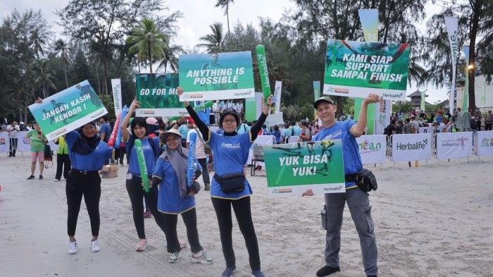 BINTAN TRIATHLON - Suasana Bintan Triathlon 2024 di Kawasan Wisata Bintan Resorts, Pulau Bintan, Sabtu, (1/6) pagi.