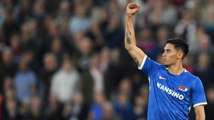 Gelandang AZ Alkmaar asal Belanda, Tijjani Reijnders.