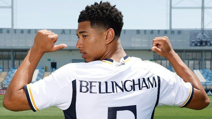 Rekrutan anyar Real Madrid, Jude Bellingham, mengaku kagum melihat etalase trofi Real Madrid yang berisikan 14 trofi Liga Champions yang pernah mereka menangkan. Kamis (15/6/2023).