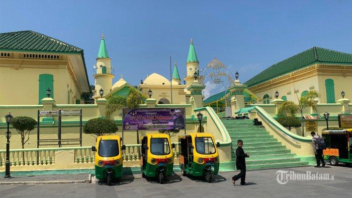 Masjid Raya Sultan Riau di Pulau Penyengat salah satu destinasi wisata di Tanjungpinang