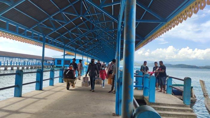 PELABUHAN JAGOH - Potret Pelabuhan Jagoh, Kecamatan Singkep Barat, Kabupaten Lingga, Provinsi Kepri, Rabu (13/3/2024). Tampak kondisi pelabuhan yang masi lengang memasuki hari kedua bulan Ramadhan 1445 Hijriah.