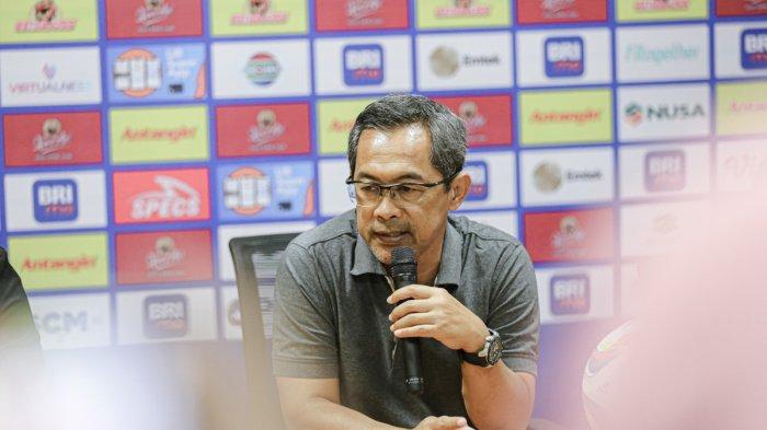 Pelatih Persikabo 1973, Aji Santoso