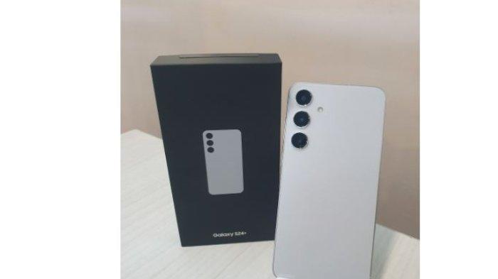 Samsung S24 Plus second
