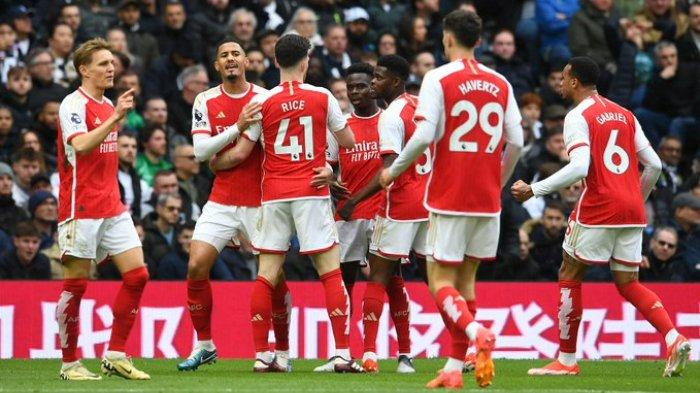 Skenario Arsenal untuk mengalahkan Manchester City dalam perebutan gelar juara Liga Inggris 2023-2024 dalam tiga laga tersisa.