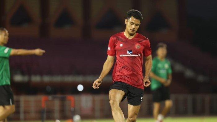 Terlihat pemain Timnas Indonesia asal klub Persija Jakarta, Aji Kusuma tengah lakukan sesi latihan untuk laga FIFA Matchday melawan Turkmenista, yang akan bergulir pada, Jumat (08/09/2023)
